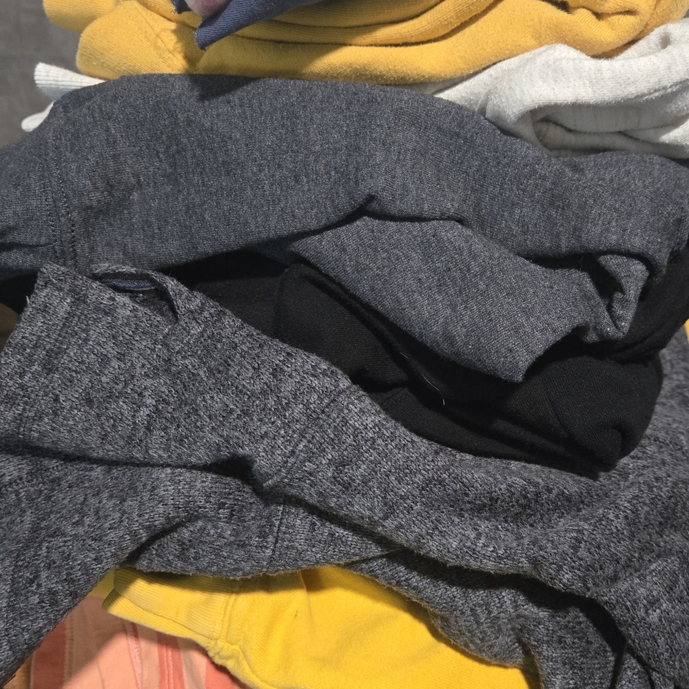 LOT of 10 Sweatshirts MIX sizes And Brands
